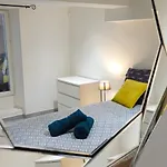 - Jardin アパート カステルノーダリ