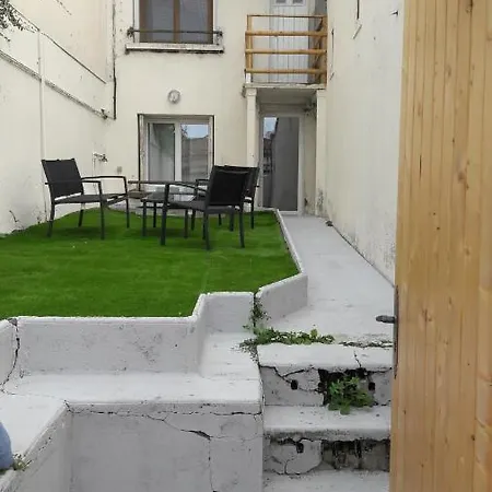 - Jardin * Кастельнодари