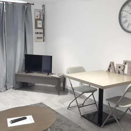 - Jardin Apartment