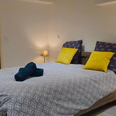 - Jardin Apartment *
